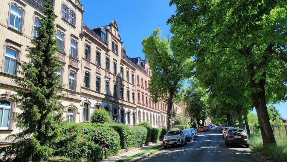 Dachgeschoßwohnung Chemnitz Ebersdorf - 2 Zimmer, 56 m&sup2;, 375&euro; | Angebot:26018405