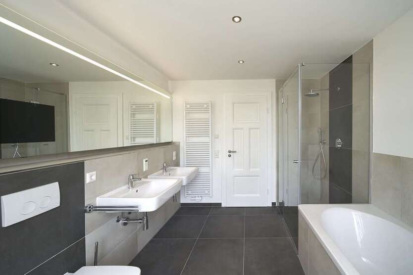 Wohnung zum Mieten in Hainichen 639 € 82.01 m²