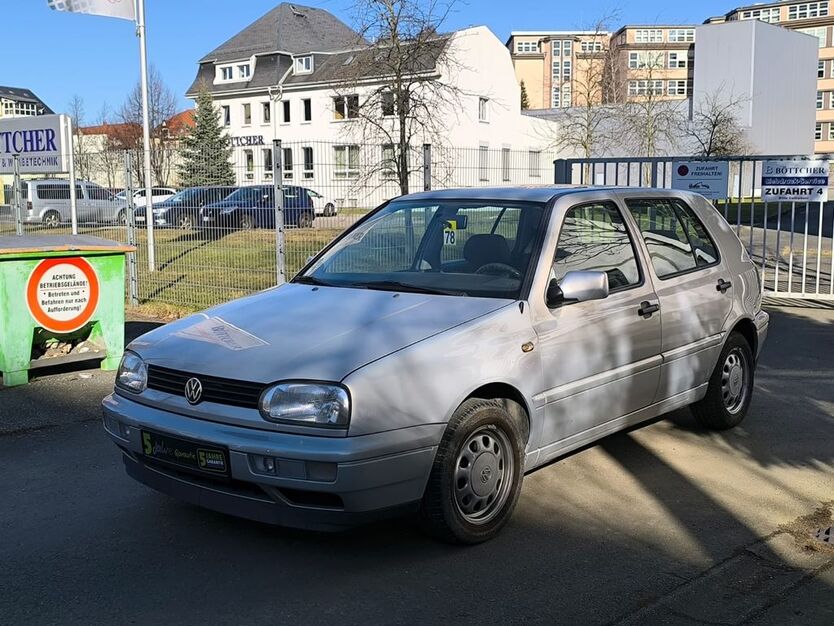 VW Golf 183.800 km 1.499 € Chemnitz 09120
