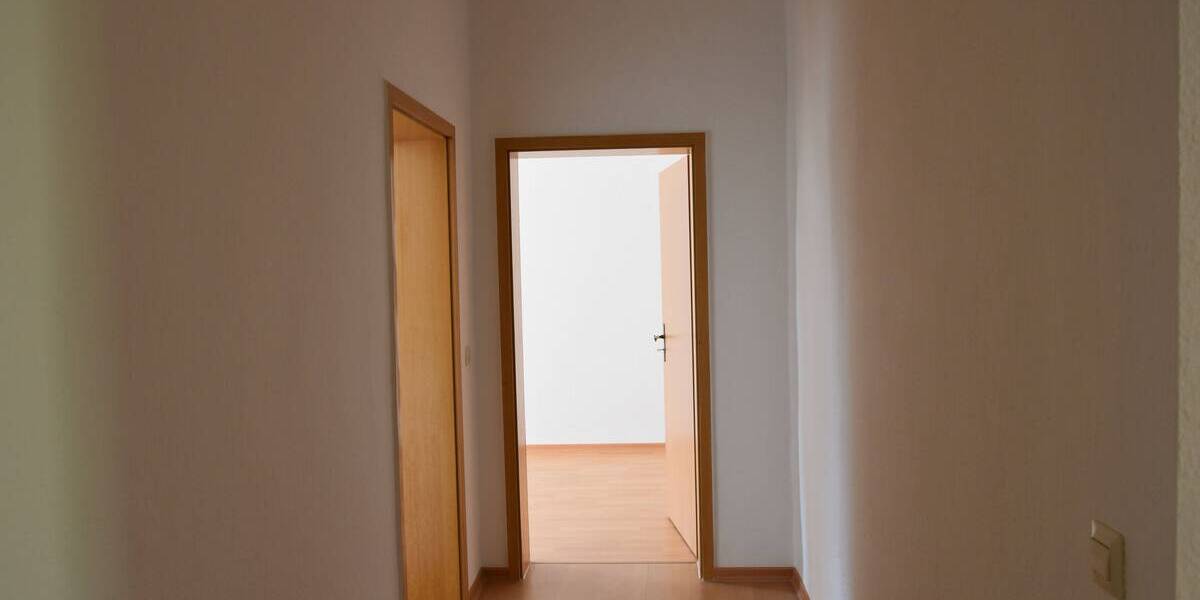 Etagenwohnung Hohenstein-Ernstthal Ernstthal - 3 Zimmer, 79.900&euro; | Angebot:25668404