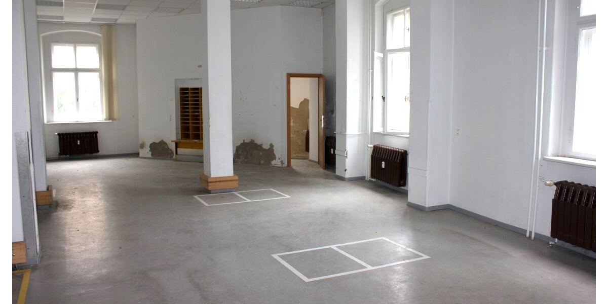 BüroGewerberäume im historischen Postamt von Hainichen 4 zimmer