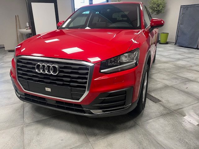 Audi Q2 45.000 km 15.999 € Gersdorf 09355