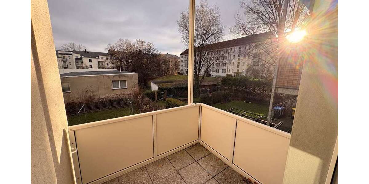 Bodenbelag nach Ihrem Wunsch! Tolle 2 Raumwohnung mit Balkon in Gablenz! 3 zimmer