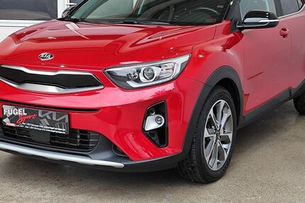 Kia Stonic 24.090 km 16.499 € Oberlungwitz 09353