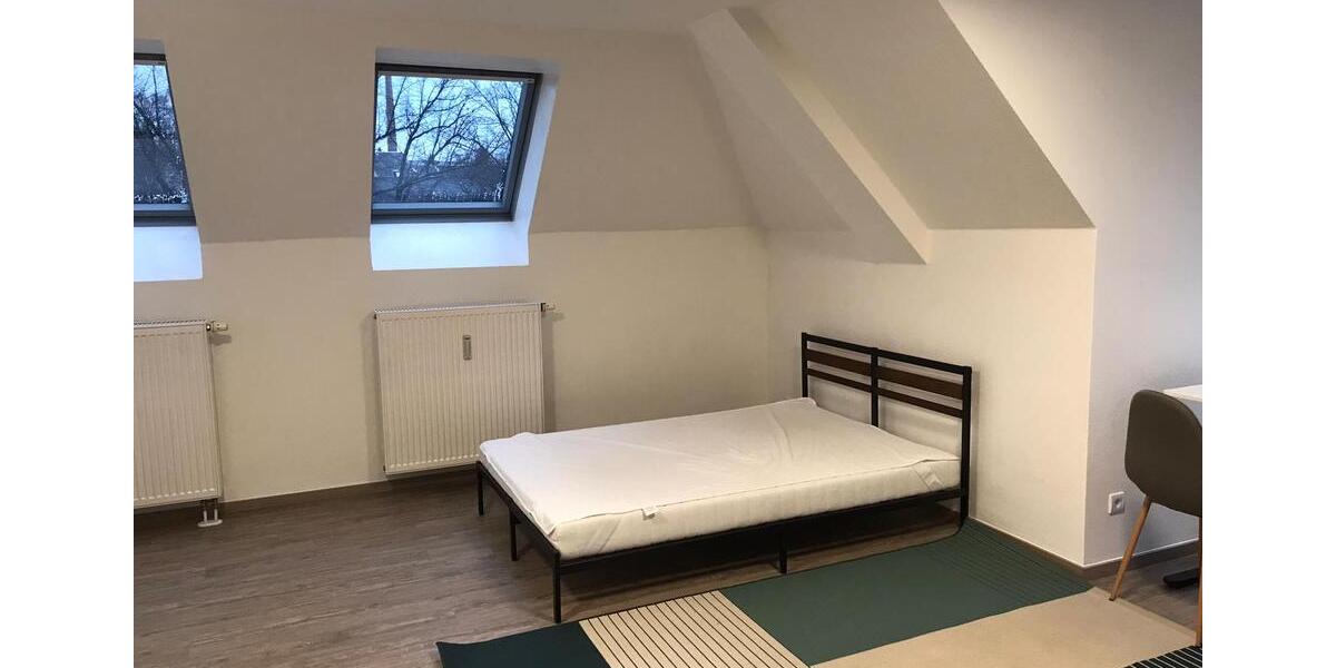 Dachgeschoßwohnung Chemnitz Ebersdorf - 1 Zimmer, 37 m&sup2;, 440&euro; | Angebot:26564177