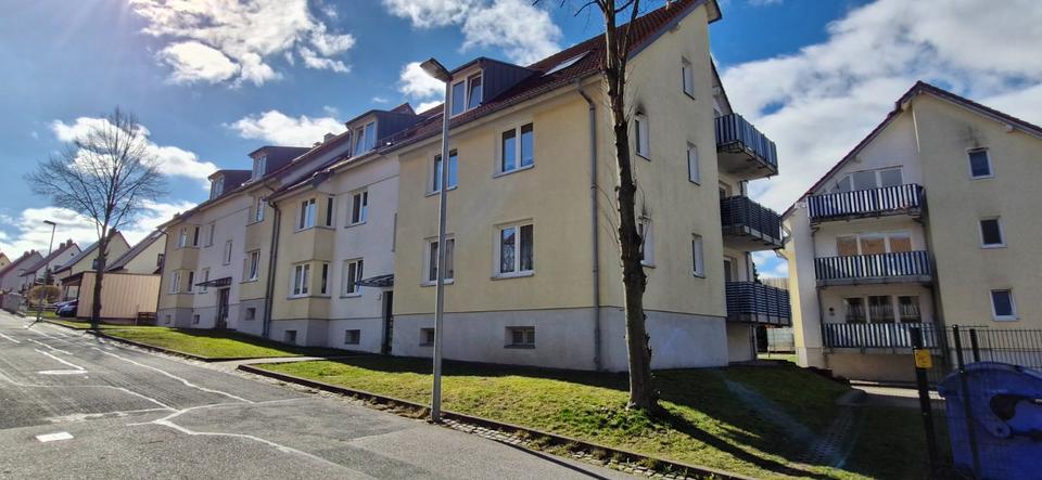 Charmante Dachgeschoss-WE mit Balkon in bester Lage 2 zimmer
