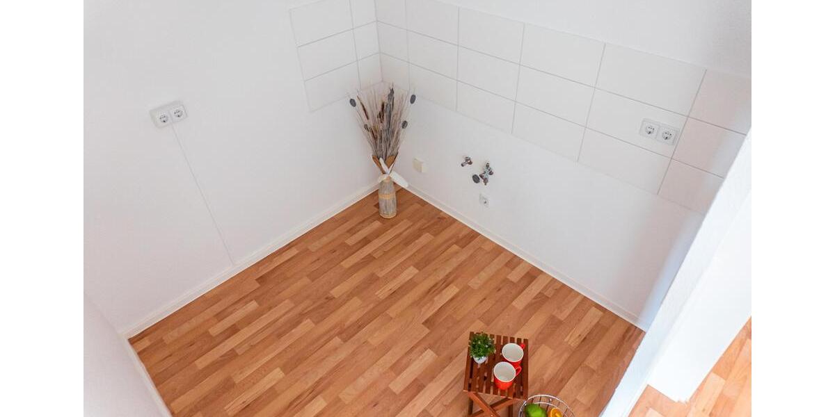 2-Raum-Erdgeschosswohnung mit Balkon zimmer