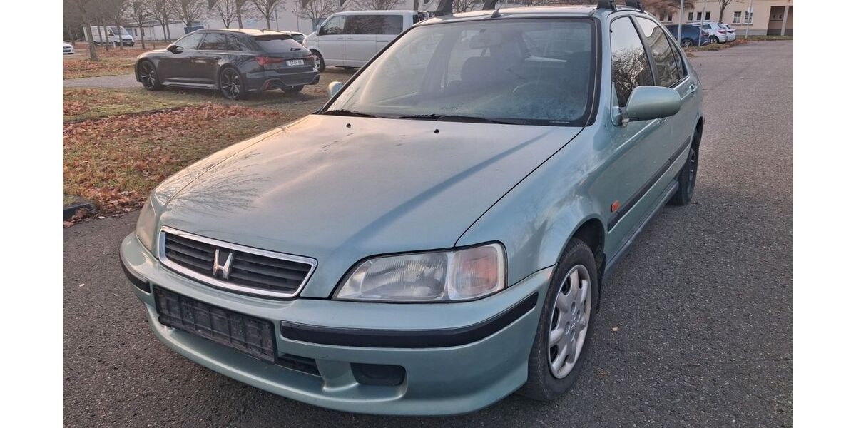 Honda Civic 215.000 km 999 € Chemnitz 09125