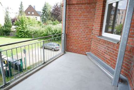 Wohnung Chemnitz Ebersdorf - 2 Zimmer, 53 m&sup2;, 300&euro; | Angebot:27338117