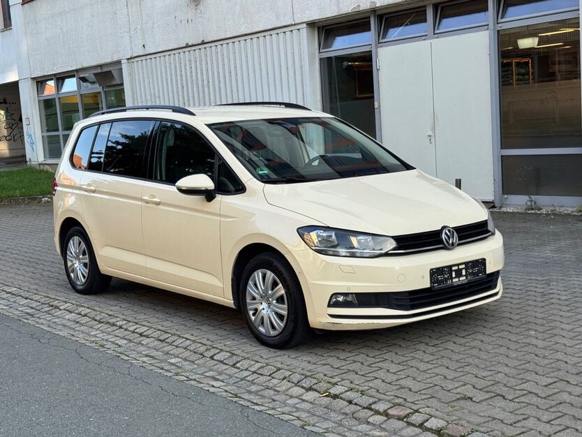VW Touran 330.000 km 6.999 € Chemnitz 09120