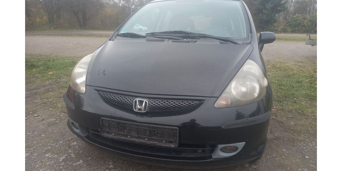 Honda Jazz 241.155 km 800 € Chemnitz 09120