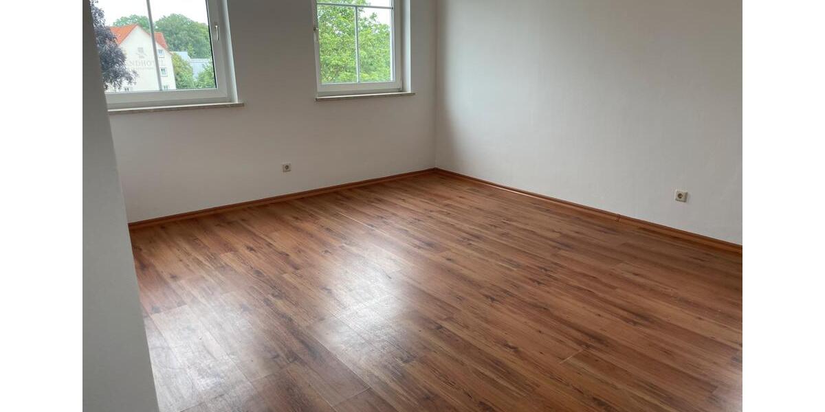 Etagenwohnung Frankenberg (Sachsen) - 2 Zimmer, 45 m&sup2;, 240&euro; | Angebot:26261360