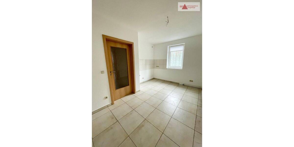 2-Raum Wohnung im Zentrum von Hartenstein! 2 zimmer