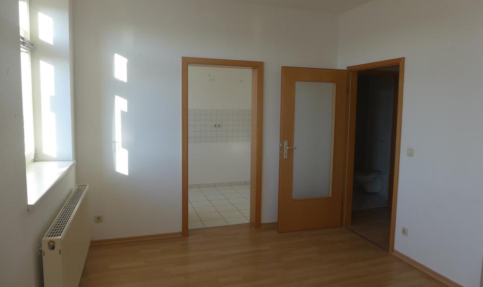 Etagenwohnung Chemnitz Ebersdorf - 1 Zimmer, 33 m&sup2;, 200&euro; | Angebot:23292430