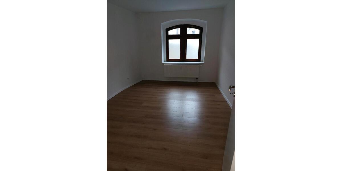 Erdgeschoßwohnung Penig - 3 Zimmer, 73 m&sup2;, 550&euro; | Angebot:26126557