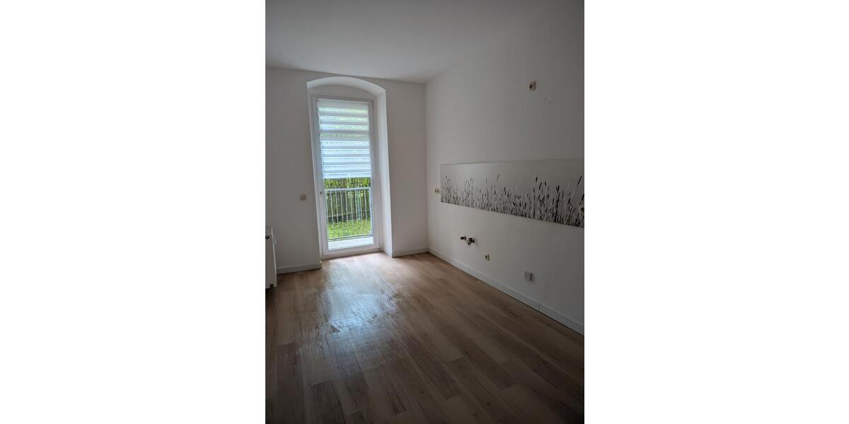 Erdgeschoßwohnung Chemnitz Altendorf - 2 Zimmer, 60 m&sup2;, 300&euro; | Angebot:26609210
