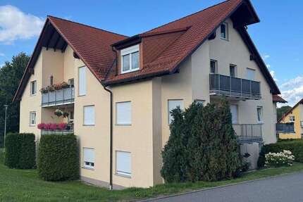 Wohnung zum Kaufen in Thermalbad Wiesenbad OT Schönfeld 237.000 € 216 m² 8 zimmer