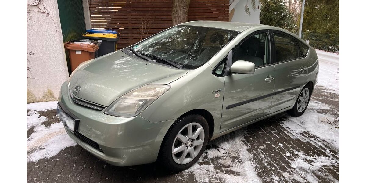 Toyota Prius 78.600 km 6.700 &euro; Chemnitz 09125