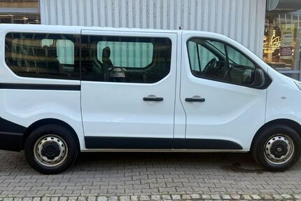 Renault Trafic 211.052 km 9.999 &euro; Chemnitz 09120