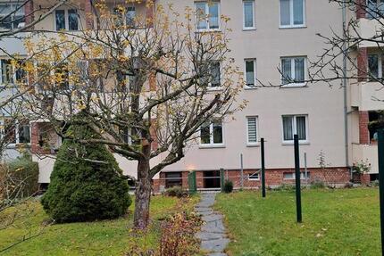 Helle 3-5 Raumwohnung mit Balkon, Garage und Gartennutzung 5 zimmer