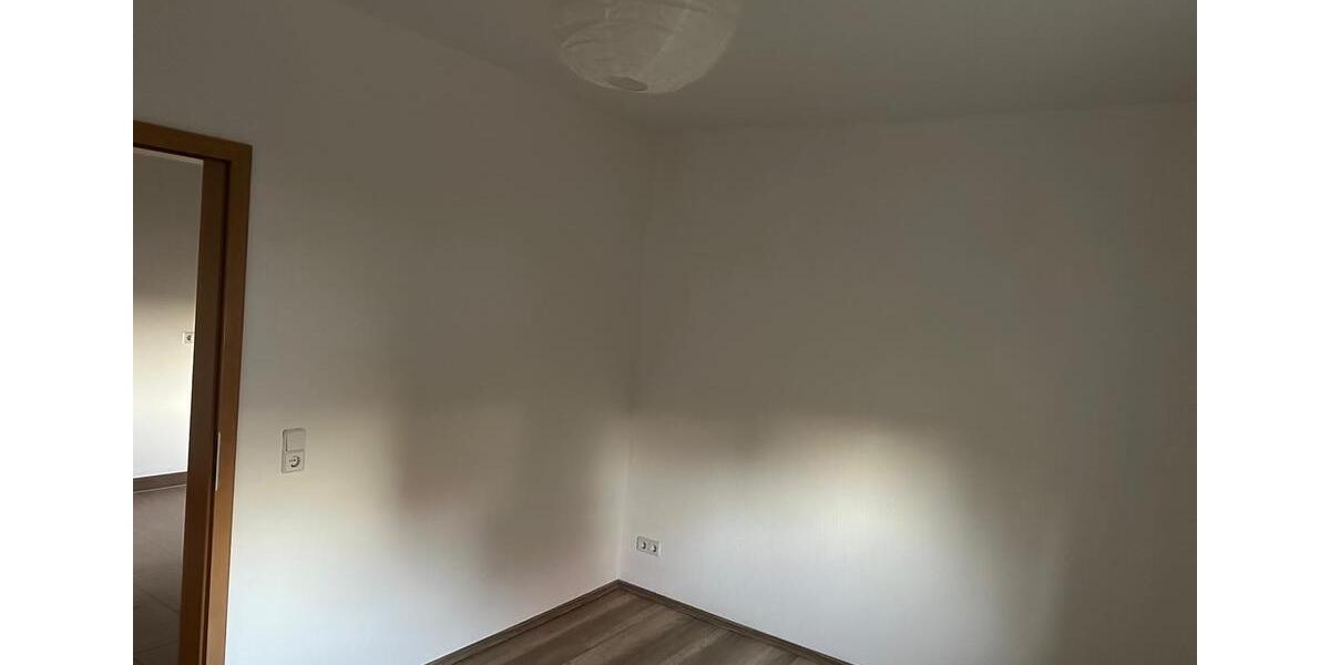 Etagenwohnung Mittweida - 2 Zimmer, 58 m&sup2;, 342&euro; | Angebot:26566192