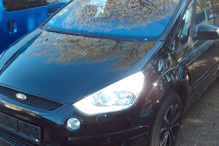 Ford S-Max 327.000 km 2.700 &euro; Limbach-Oberfrohna 09212