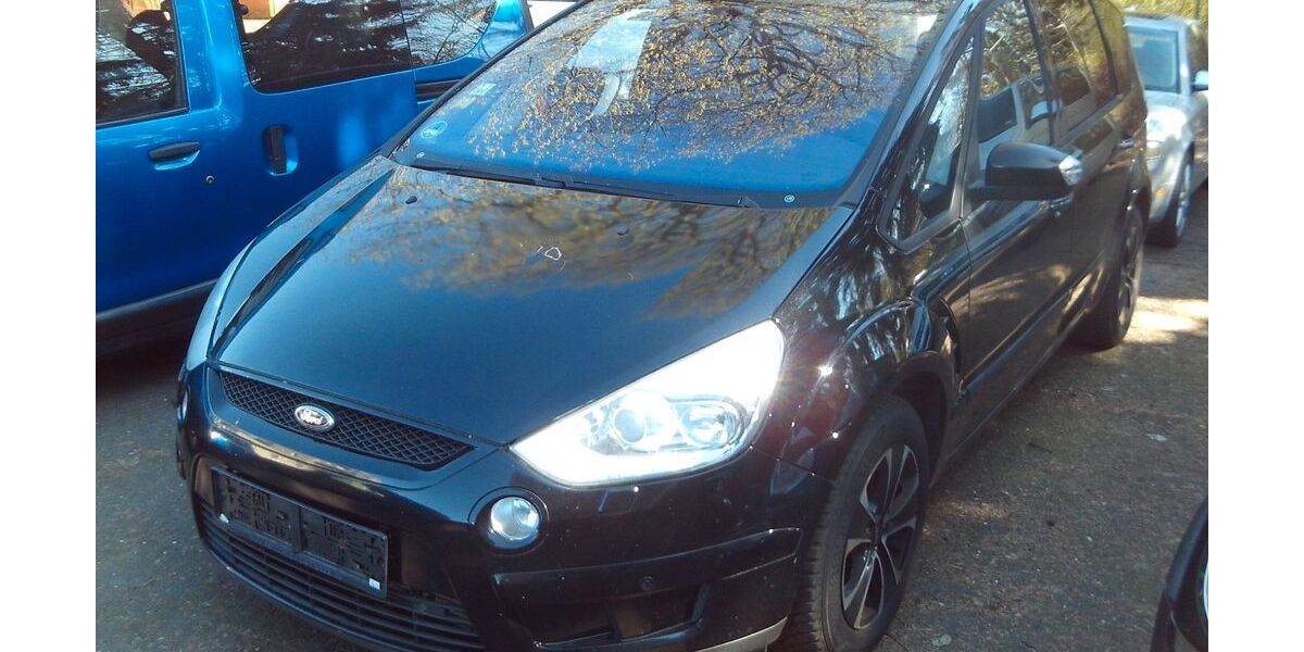 Ford S-Max 327.000 km 2.700 &euro; Limbach-Oberfrohna 09212
