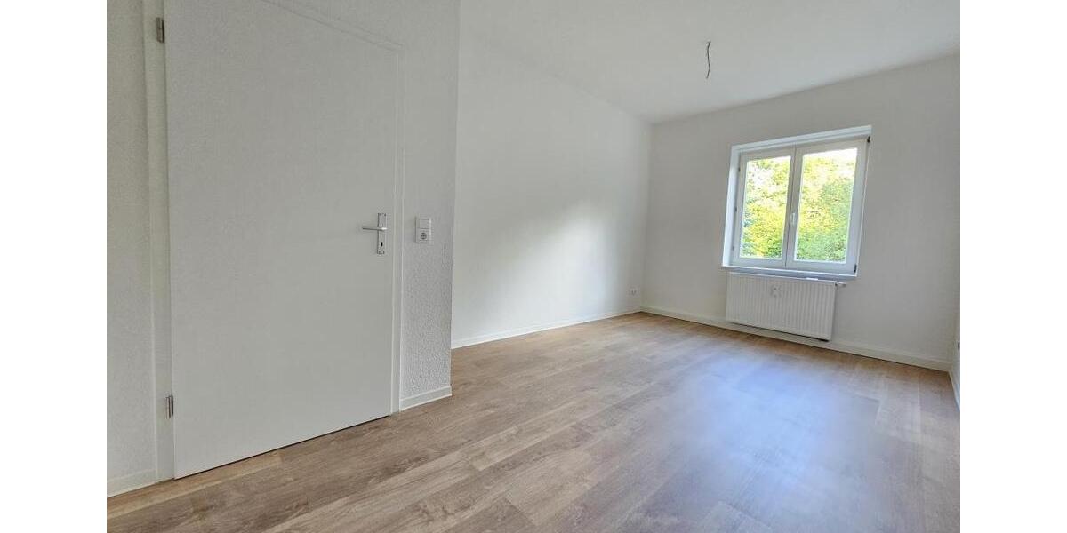 Etagenwohnung Chemnitz Ebersdorf - 5 Zimmer, 108 m&sup2;, 540&euro; | Angebot:25806304