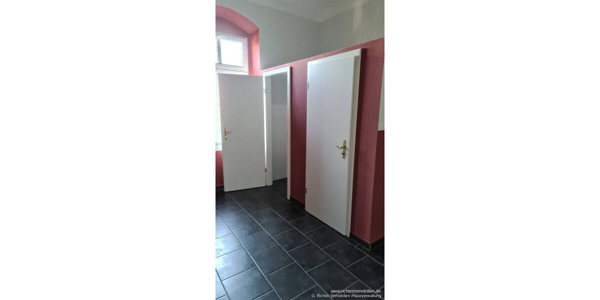 Gewerbeobjekt Brand-Erbisdorf / Langenau Langenau - 6 Zimmer, 184 m&sup2;, 1.300&euro; | Angebot:25732048