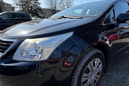 Toyota Avensis 321.220 km 3.100 &euro; Chemnitz 09125