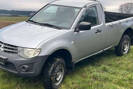 Mitsubishi L200 90.194 km 13.250 € Brand-Erbisdorf 09618
