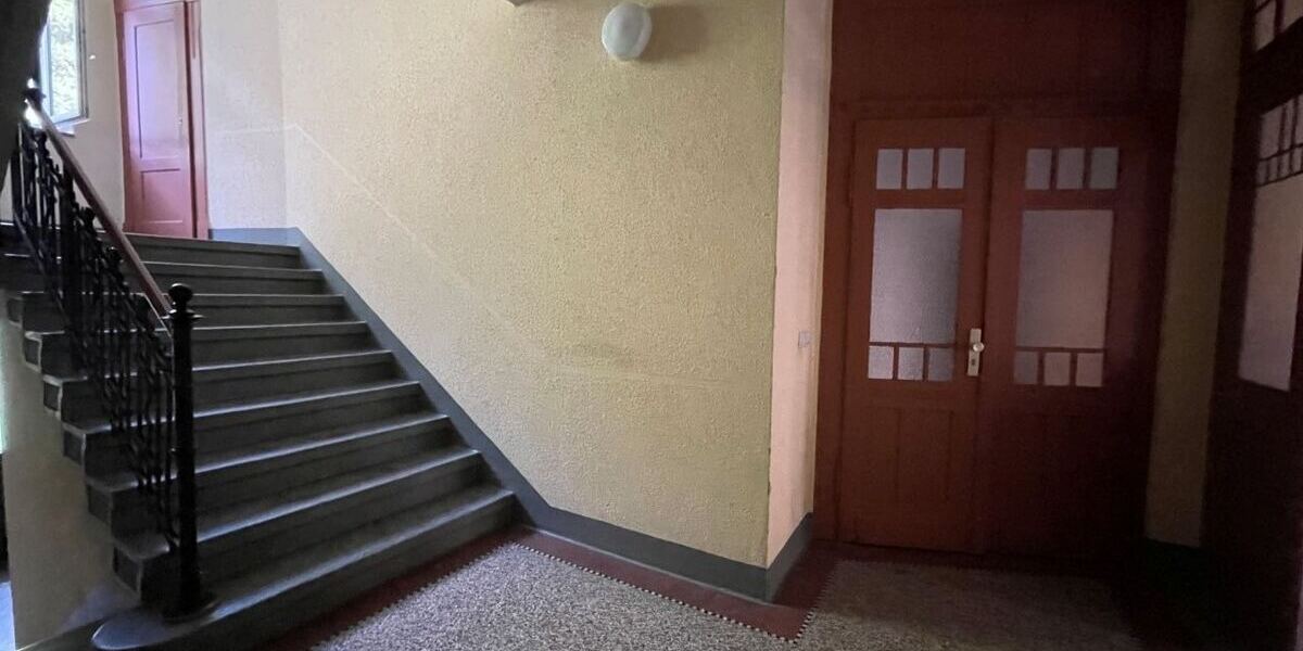 Kleines Appartement mit großem Balkon ab sofort für Eigennutzer frei! 2 zimmer