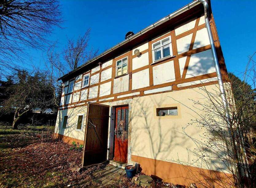 Haus zum Kaufen in Großhartmannsdorf OT Obersaida 34.900 € 81 m²