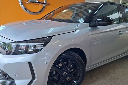Opel Corsa 17.200 km 17.990 &euro; Altmittweida 09648