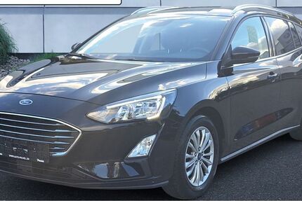 Ford Focus 75.986 km 15.990 € Mittweida 09648