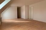 Dachgeschoßwohnung Hohenstein-Ernstthal Ernstthal - 4 Zimmer, 83 m&sup2;, 39.000&euro; | Angebot:26286121