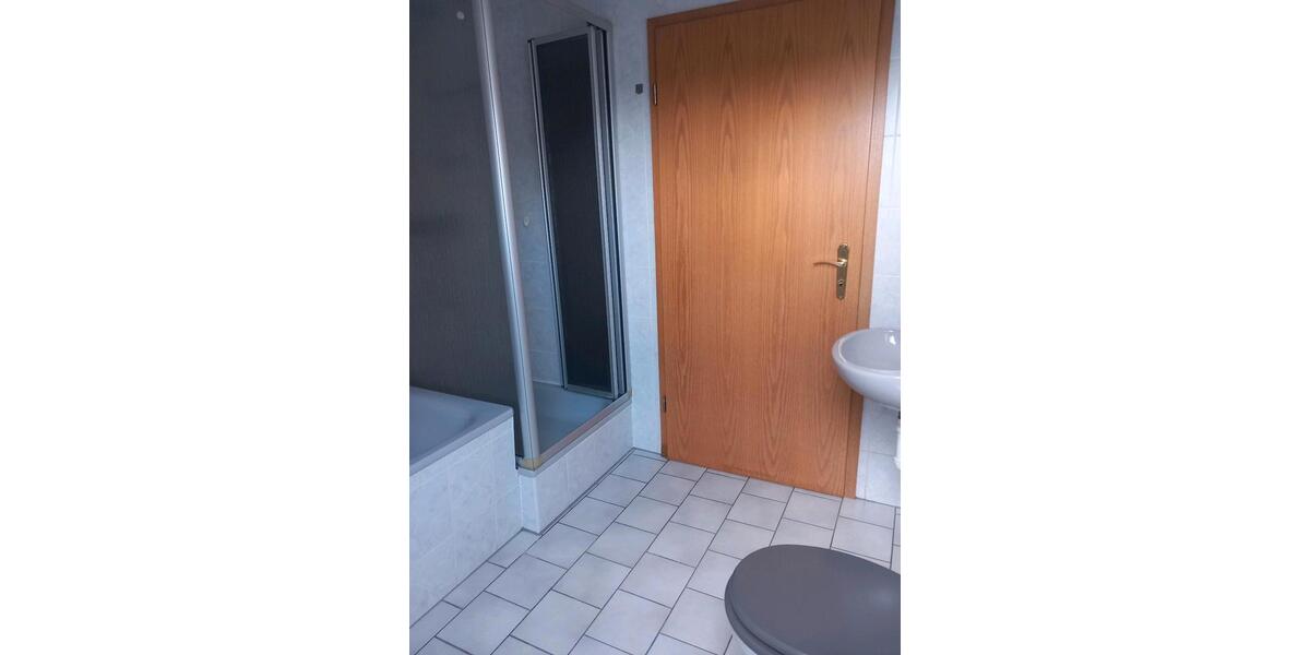 Dachgeschoßwohnung Chemnitz Rabenstein - 2 Zimmer, 45 m&sup2;, 270&euro; | Angebot:26523217