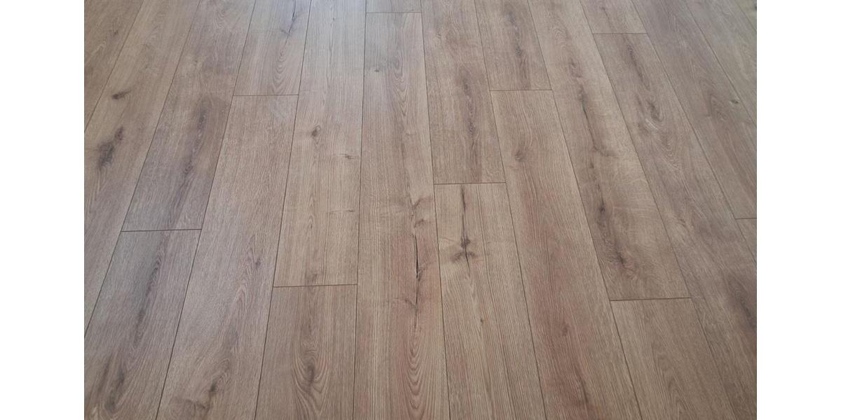 Frisch sanierte gemütliche 3-Raum Wohnung Haus Immobilie 3 zimmer