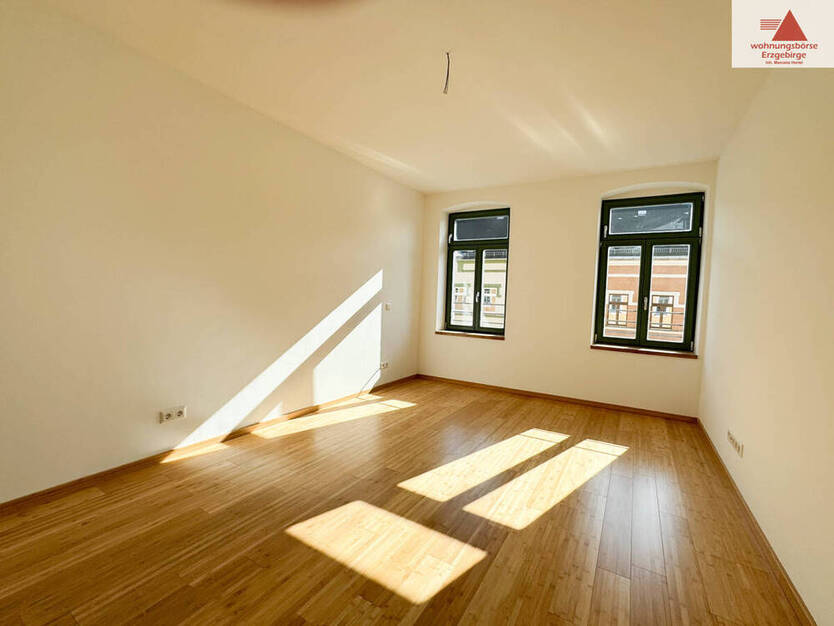 Hochwertig sanierte 5-Raum-KomfortWohnung in Chemnitz mit Balkon und Fußbodenheizung