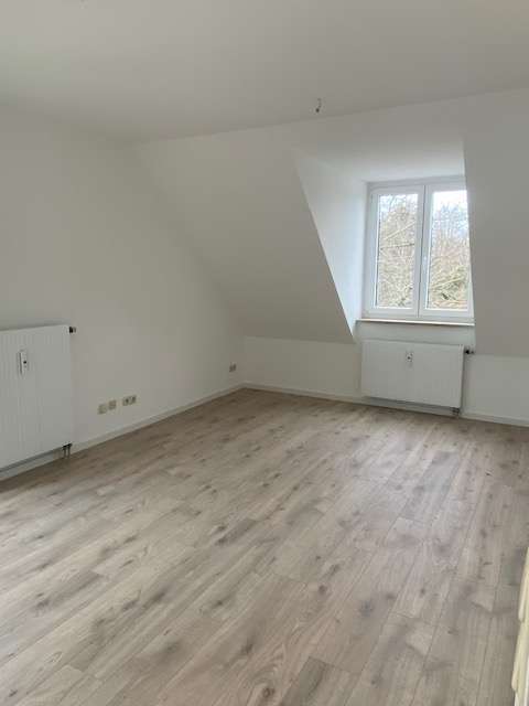 Wohnung zum Mieten in Chemnitz 295 € 49.22 m²
