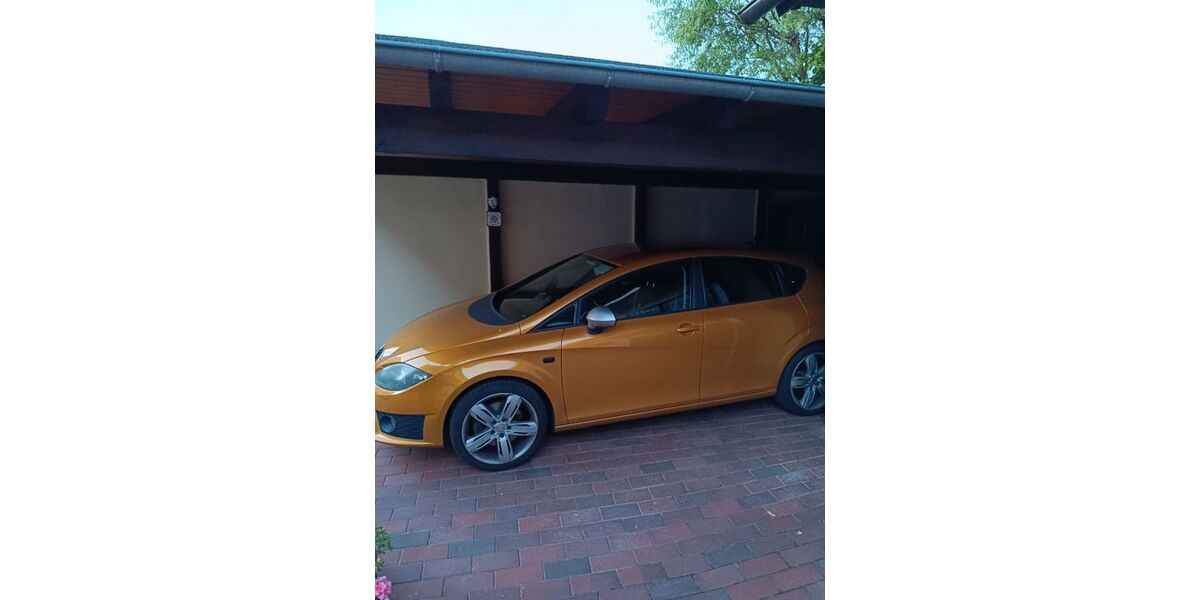 Seat Leon 143.000 km 7.700 &euro; Waldenburg 08396