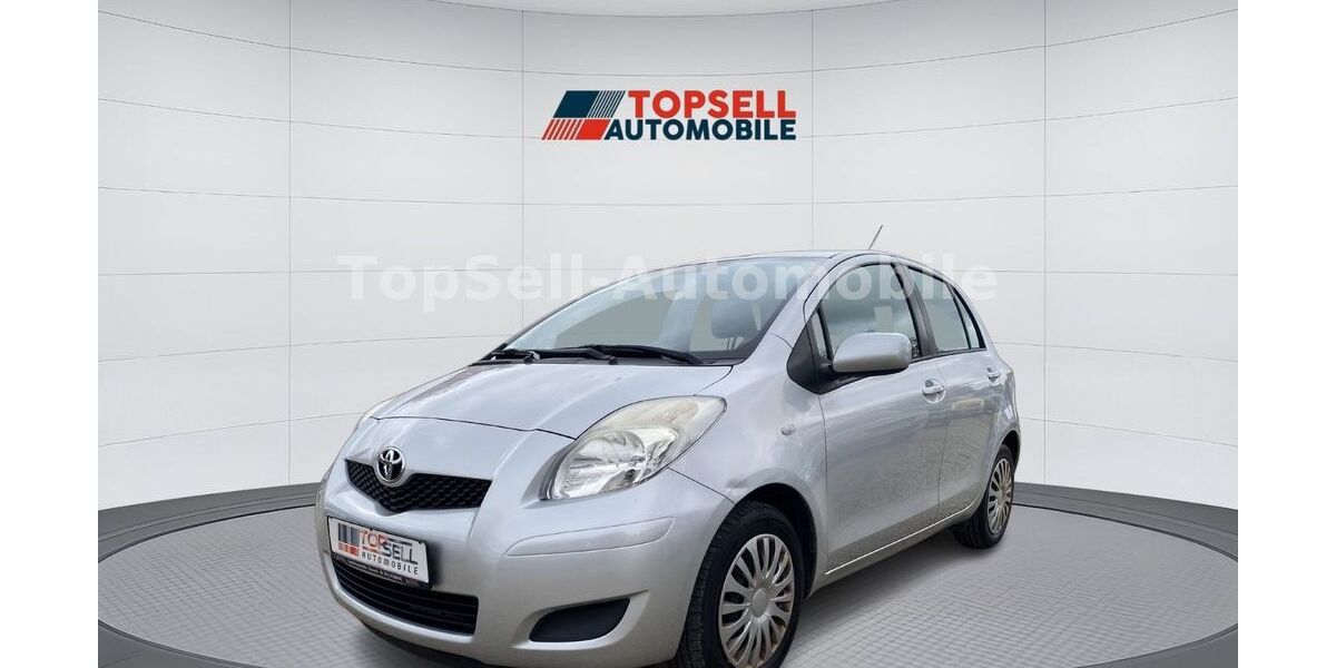 Toyota Yaris 158.746 km 5.555 &euro; Chemnitz 09120