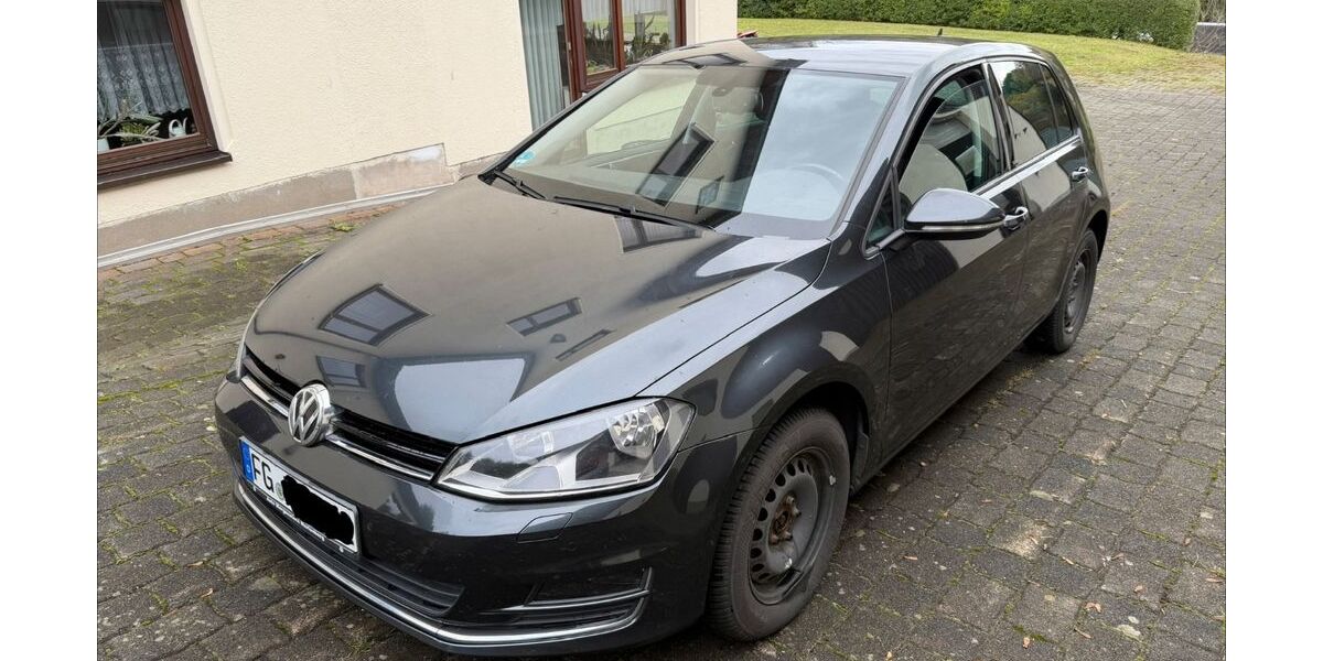 VW Golf 112.200 km 9.200 &euro; Großhartmannsdorf 09618
