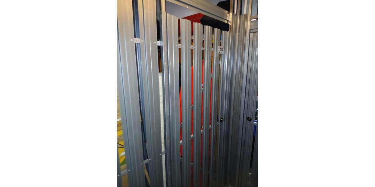 Dachgeschoßwohnung Chemnitz Ebersdorf - 2 Zimmer, 69 m&sup2;, 90.000&euro; | Angebot:25723901