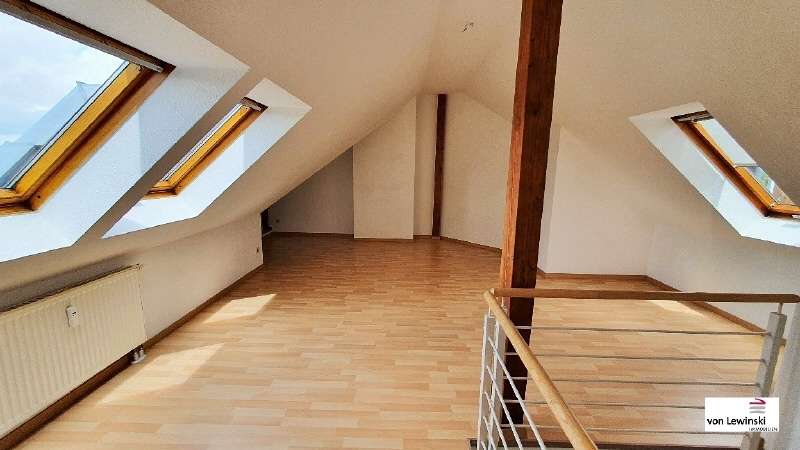Etagenwohnung Chemnitz Kaßberg - 2 Zimmer, 67 m&sup2;, 385&euro; | Angebot:26929302