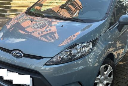 Ford Fiesta 57.000 km 5.499 &euro; Limbach Oberfrohna 09212