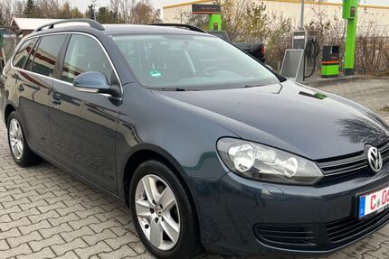 VW Golf 244.000 km 2.990 &euro; Chemnitz 09114