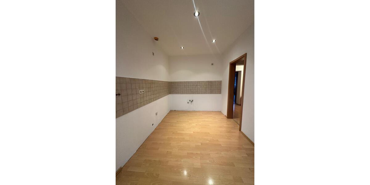 Etagenwohnung Chemnitz Borna-Heinersdorf - 3 Zimmer, 65 m&sup2;, 395&euro; | Angebot:26262698