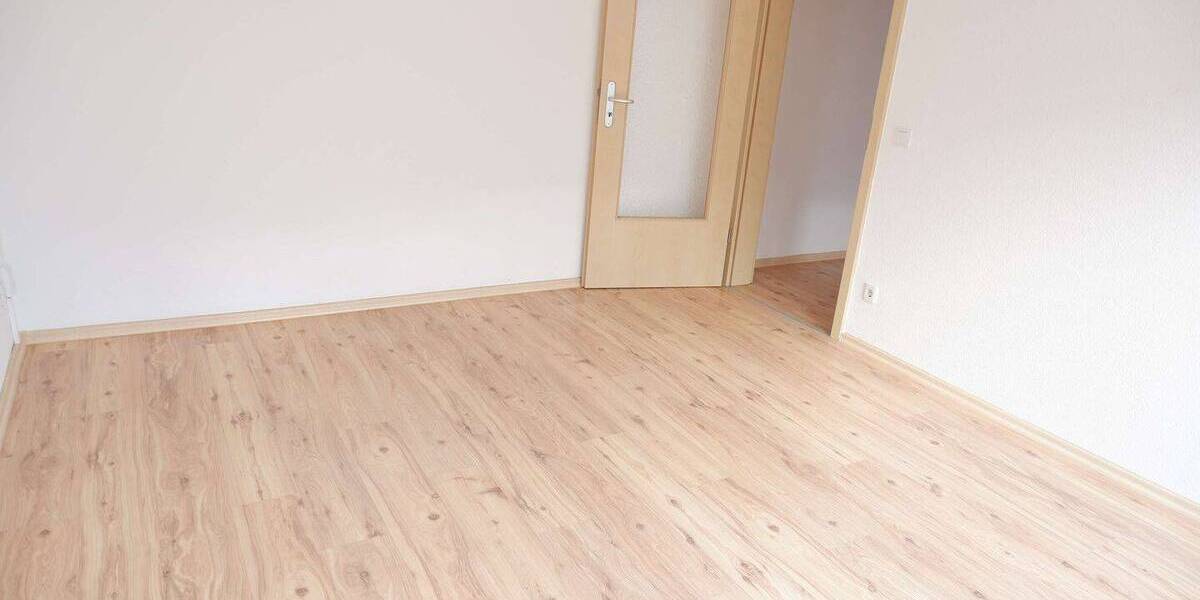 Zimmer Chemnitz Lutherviertel - 2 Zimmer, 45 m&sup2;, 285&euro; | Angebot:26128063