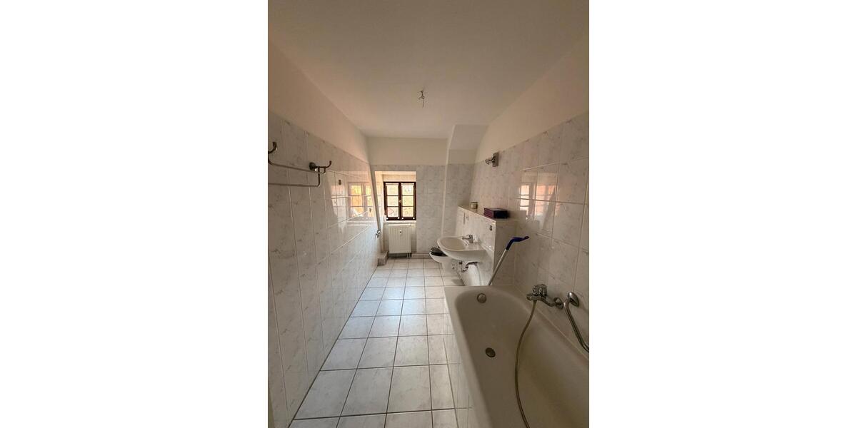 Etagenwohnung Oederan - 2 Zimmer, 63 m&sup2;, 400&euro; | Angebot:26105050